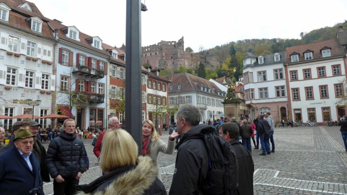 Reisegruppe in Heidelberg.